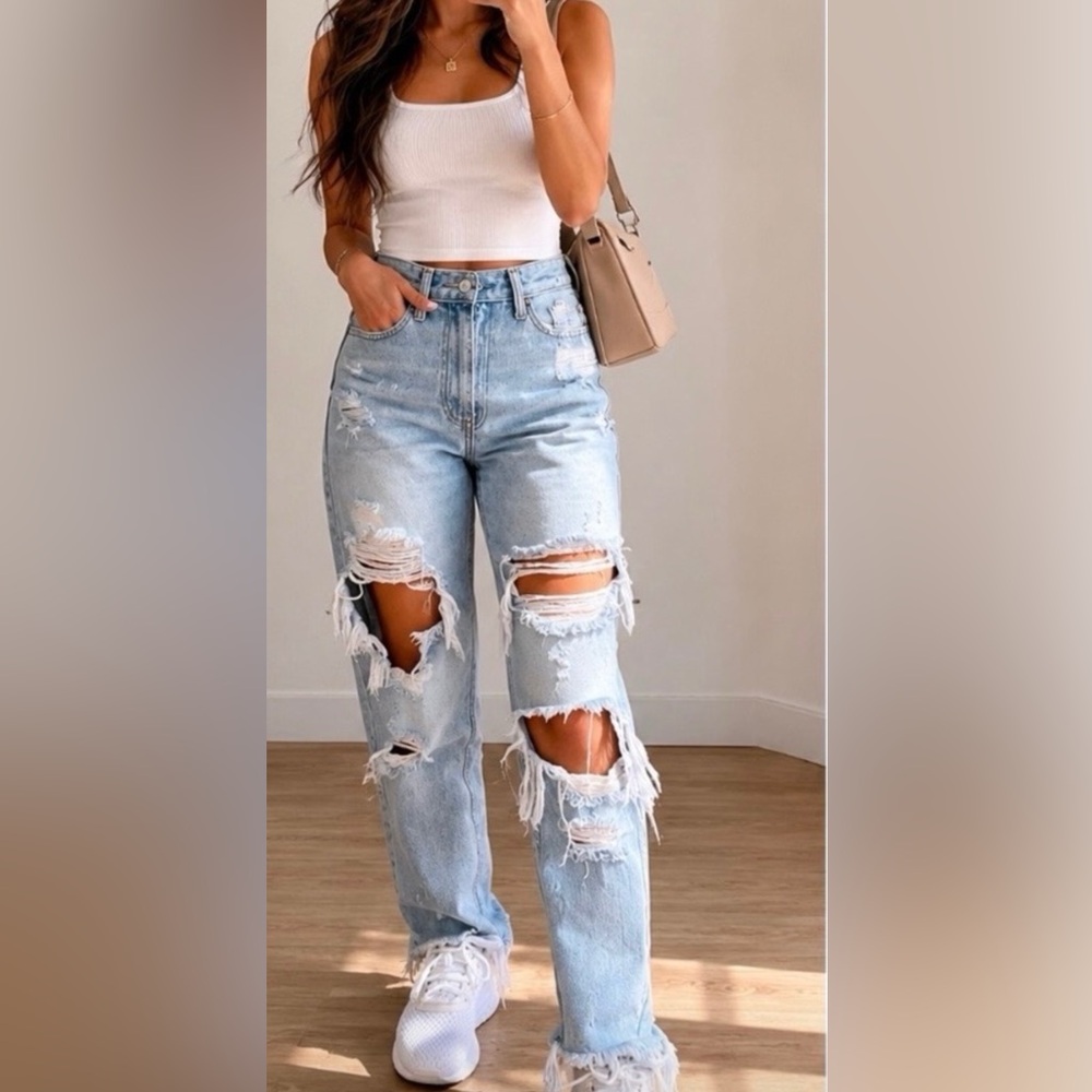 Abercrombie & Fitch high rise Mom jeans